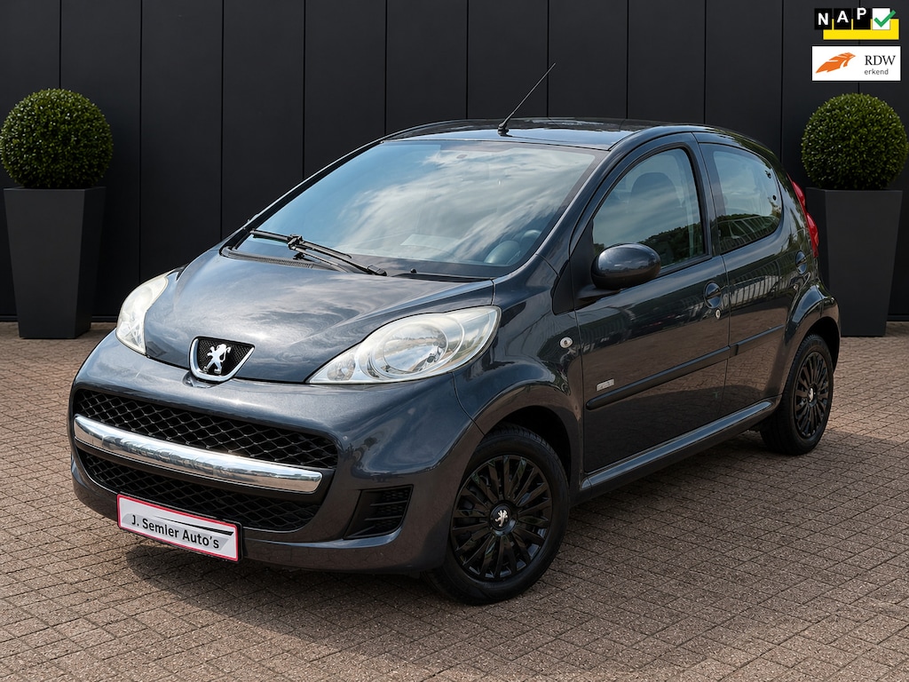 Peugeot 107 1.0-12V Millesim 200 AIRCO APPLE CARPLAY NW.KOPPELING APK 25-08-2027