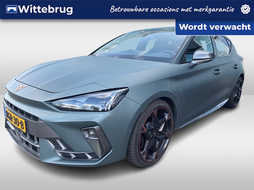 CUPRA Leon 1.5 TSI e-Hybrid 272PK VZ Performance / Fabrieksgarantie tm 25-3-29 / Panoramadak / Supersport Stuur / Memory Seat / Matrix LED / Sennheiser / Achteruitrijcamera