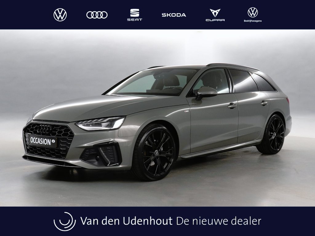 Audi A4 Avant 35 TFSI 150pk S edition Competition S-Tronic / Navigatie / Black Optiek / Parkeersensoren / 9