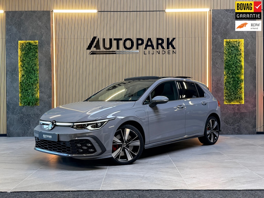 Volkswagen Golf 1.4 eHybrid GTE |BTW|PANO|VIRTUAL|IQ LIGHT|ACC|STOEL+STUUR VERWARMING|CARPLAY|LANE ASSIST|245PK|BOMVOL!|