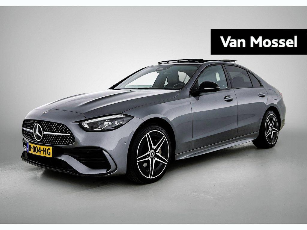 Mercedes-Benz C-klasse 300 e AMG Line 313 PK | Navigatie | Climate Control | Stoelverwarming | Cruise Control | Achteruitrijcamera | Panoramadak | Elektrisch verstelbare stoelen |