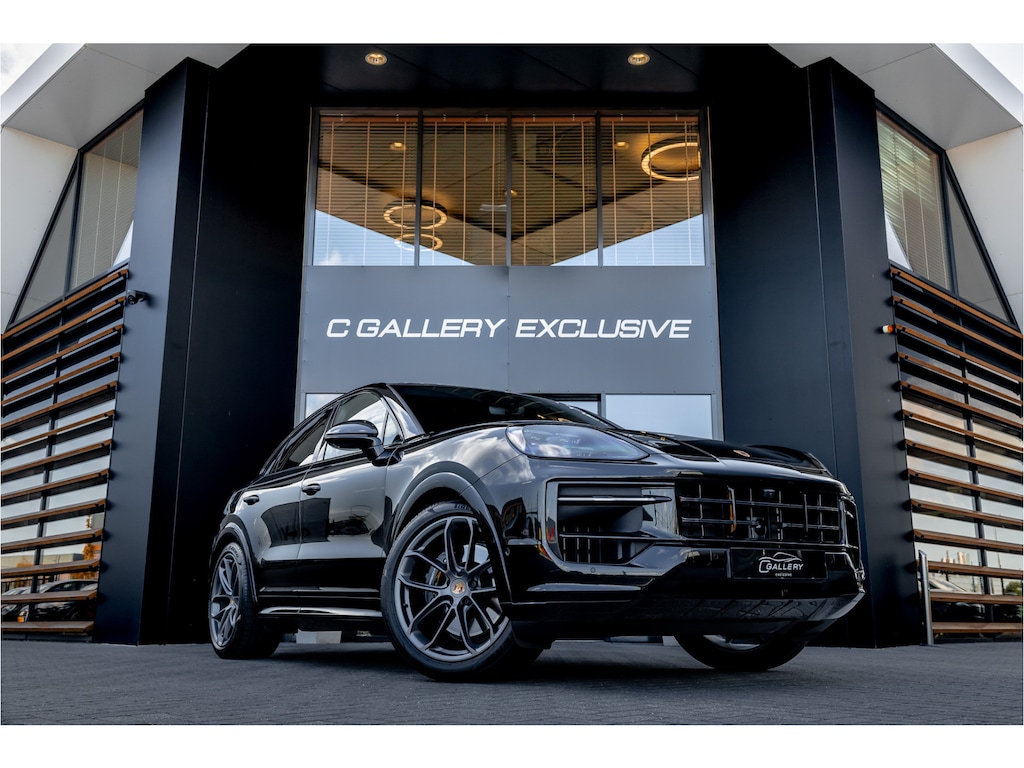 Porsche Cayenne Coupé 3.0 E-Hybrid Black Edition - Origineel NL | Sport Chrono + | Achterasbesturing | Passenger Display