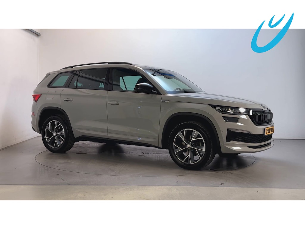 Skoda Kodiaq 1.5 TSI 150pk DSG Sportline Tour Edition LED Trekhaak Camera Stoelverwarming Panoramadak