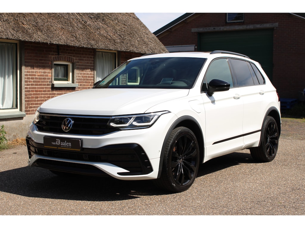 Volkswagen Tiguan 1.4 TSI eHybrid R-Line Business+ SOh 90.6% NAVI PANO LEER VIRTUAL TH 153000KM!!!
