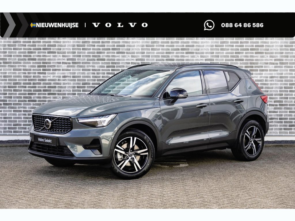 Volvo XC40 2.0 B4 Plus Dark | Trekhaak | Panoramadak | Harman Kardon Audio | Achteruitrijcamera | Parkeersensoren | Keyless Entry | Elektrische Achterklep | Elektrisch Verstelbare Voorstoelen | Stoelverwarming | Google Navigatie | Apple Carplay | Android Auto | Lichtmetalen Velgen 18 inch