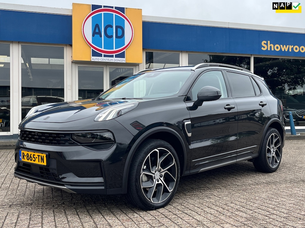 Lynk & Co 01 1.5 261pk PHEV 7DCTH | Black Edition | Orig. NL | PanoramaDak | 360 graden Camera | Carplay |
