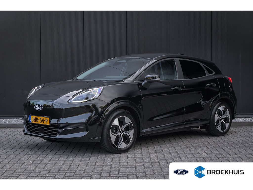 Ford Puma Gen-E 44 kWh | Full LED | BTW auto | Winter-pack | Camera | Privacy-glass