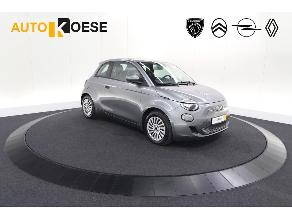 Fiat 500 Urban 42 kWh | SOH 97.6% | 3 Fase Laadfunctie | Camera | Apple Carplay | Parkeersensoren