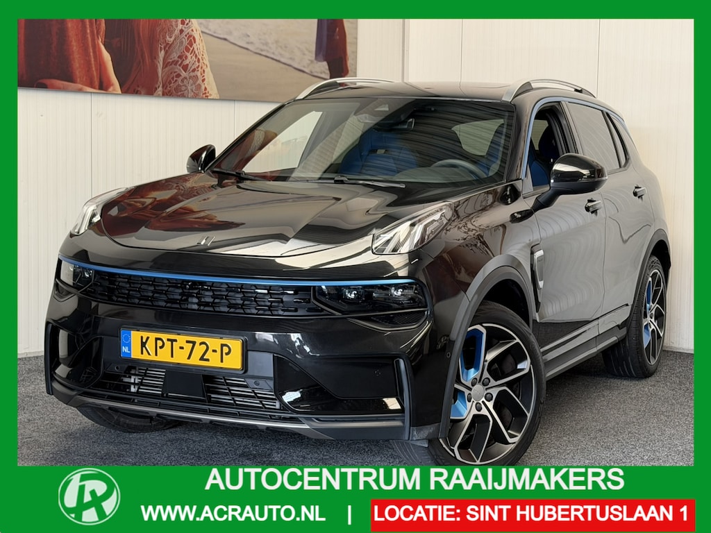 Lynk & Co 01 1.5 6.6kW MY 2023 ZWARTE HEMEL PANORAMADAK 360 CAMERA ADAPTIVE CRUISE CONTROL SCHUIF/KANTELDAK APPLE CARPLAY/ANDROID RIJSTROOKSENSOREN ZEER MOOI !!