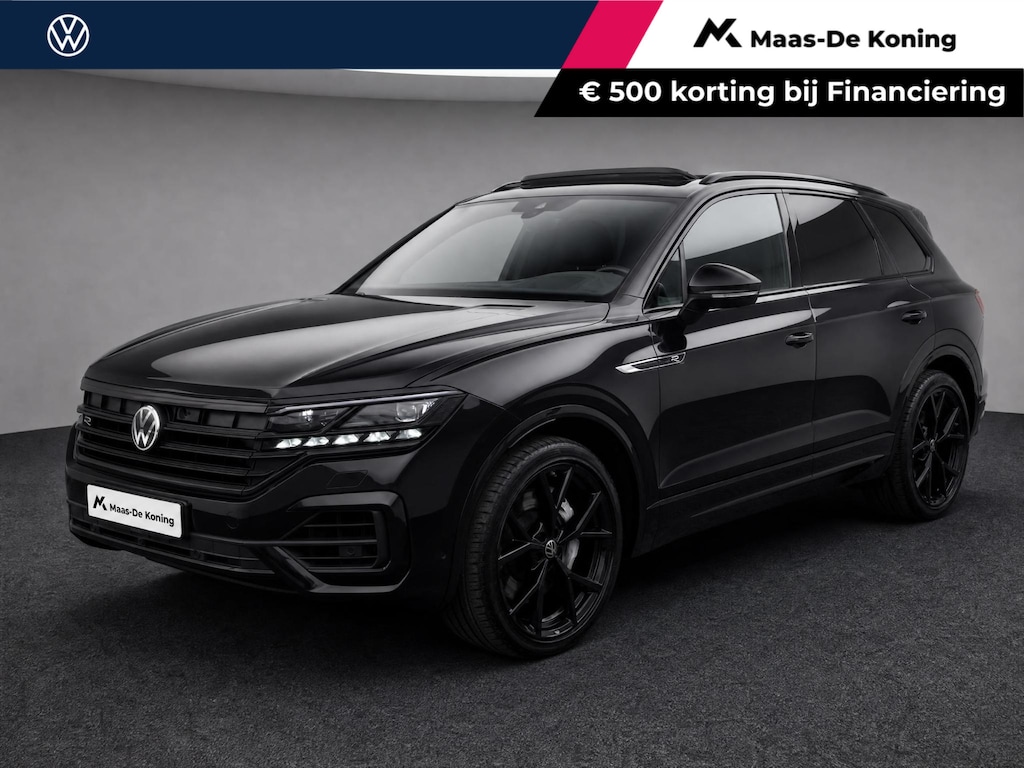 Volkswagen Touareg 3.0TSI 340kW/462PK R-line · Panoramadak · Trekhaak · Leder · Luchtvering