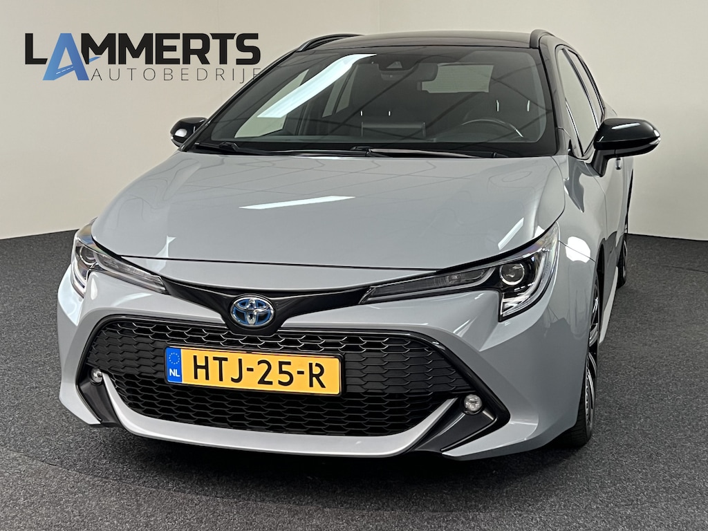 Toyota Corolla Touring Sports 1.8 Hybrid 122 PK Active Premium Camera / Apple Car Play / Head Up / verwarmde voorstoelen