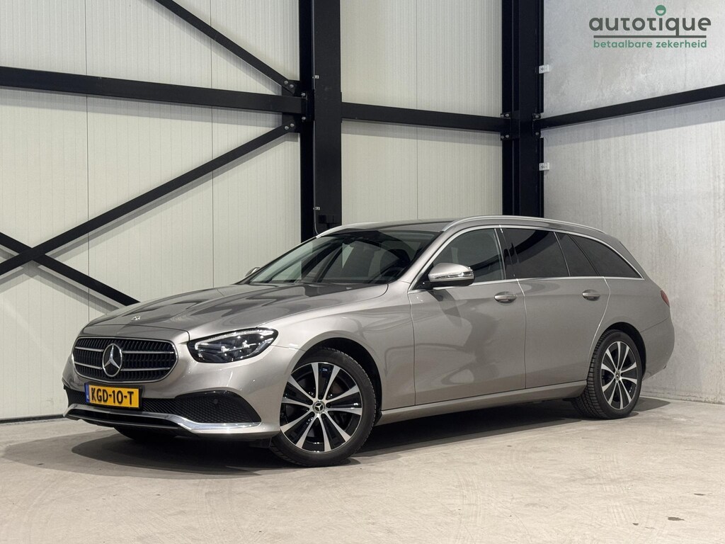 Mercedes-Benz E-klasse Estate 300 e | navi | trekhaak | half-leder | carplay |