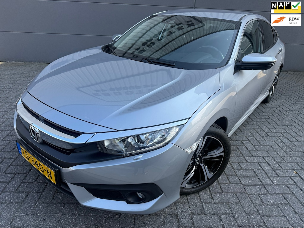 Honda Civic 1.5 i-VTEC Elegance*STOEL VERWARMING*CRUISE*CAMERA*NAVI*182 PK