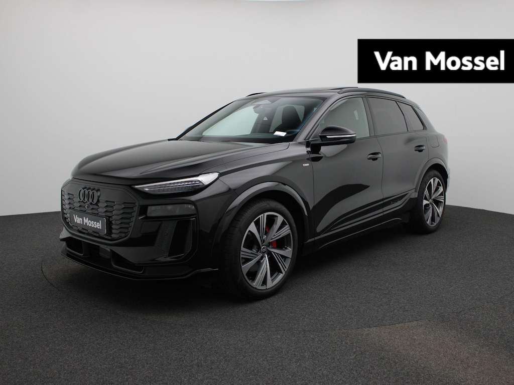 Audi Q6 e-tron edition quattro 100 kWh 388 PK | Adaptive cruise control | Glazen panoramadak | Dodehoekdetectie | Bang & Olufsen | RS Carbon Styling Pack | Geheugen best.stoel | Stuurverwarming | MMI-bijrijdersscherm | Head-up display | Trekhaak |
