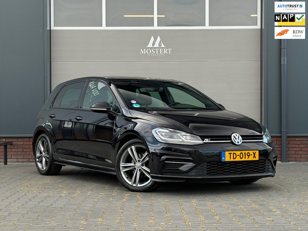 Volkswagen Golf 1.0 TSI/110pk Highline Business R|2018|NAP|2x R-line|Automaat|Adaptive cruise|Camera|Carplay|V-Cockpit|17"LMV