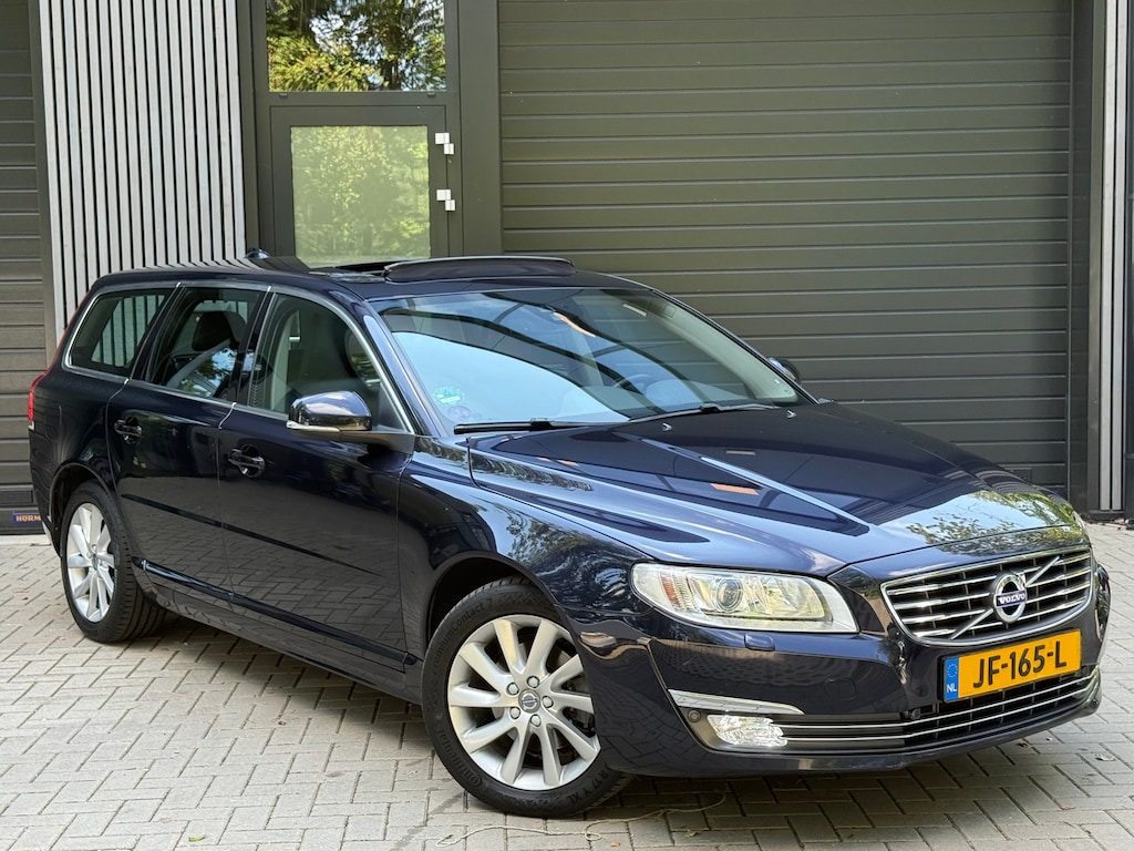 Volvo V70 2.0 T4 Polar+ Leer l Pano l Trekhaak