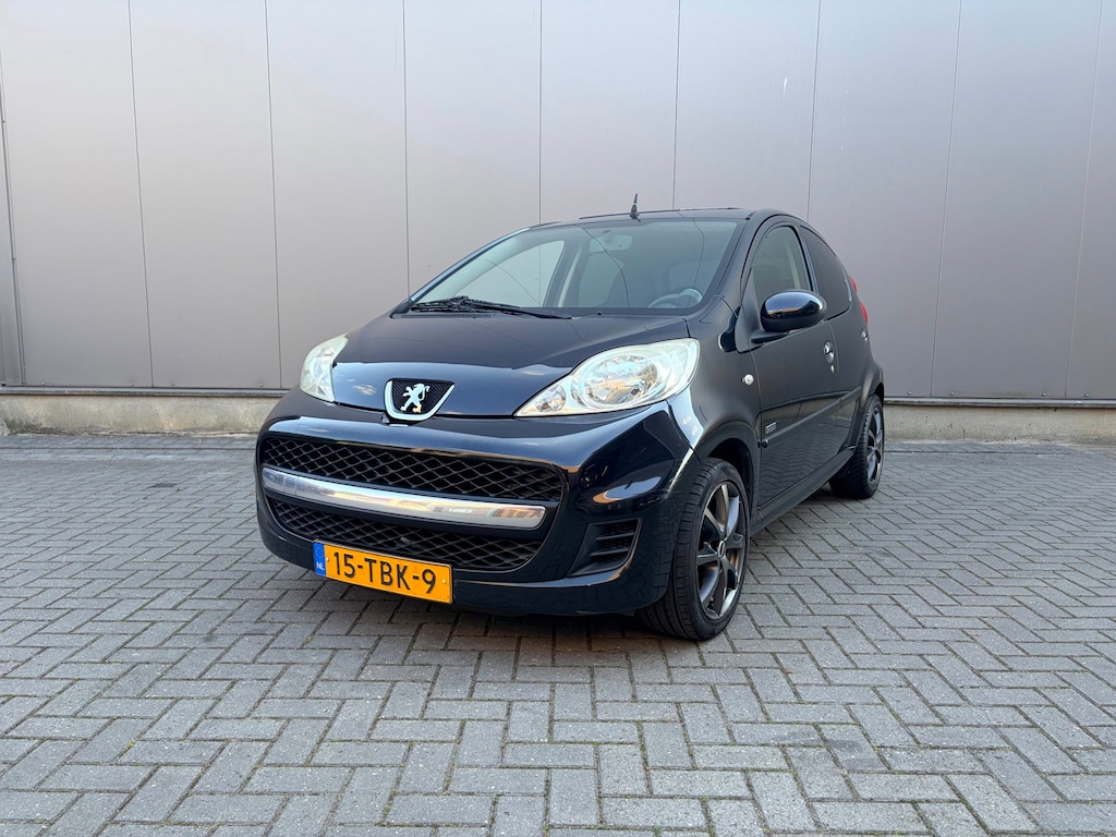 Peugeot 107 1.0-12V Sportium