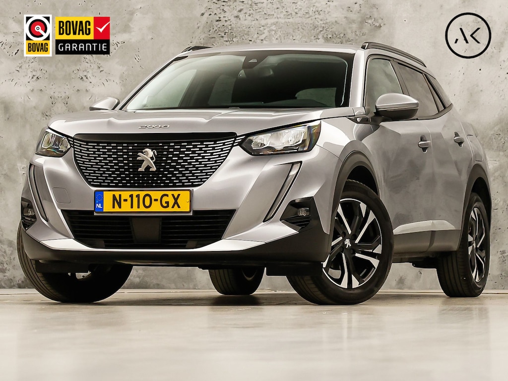 Peugeot 2008 1.2 PureTech Allure Pack 131Pk (VIRTUAL COCKPIT, APPLE CARPLAY, GROOT NAVI, LEDER, 360 CAMERA, SPORTSTOELEN, GETINT GLAS, KEYLESS, TREKHAAK, NIEUWSTAAT)