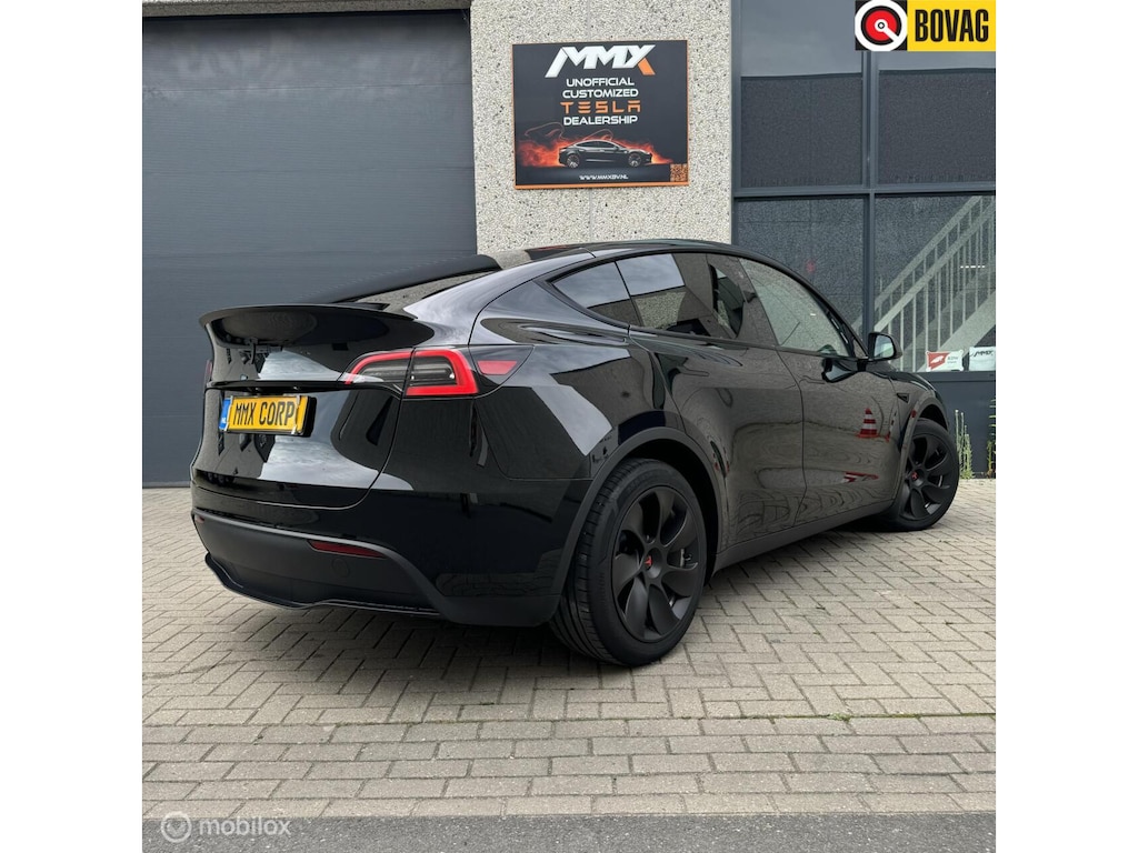 Tesla Model Y RWD + MMX PACK + IAP