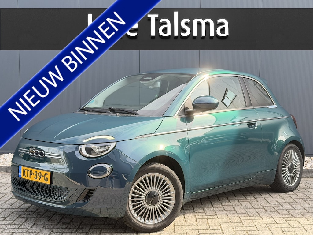 Fiat 500e Urban 42 kWh | Pack Style | Pack Comfort | Camera | Stoelverwarming | Cruise control | Lane Assist | Apple Carplay/Android Auto