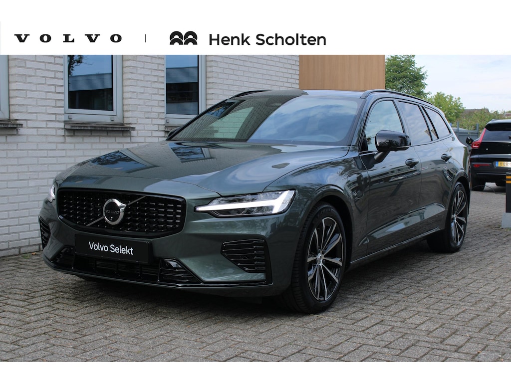 Volvo V60 T8 Plug-in hybrid AWD Plus Dark | Panoramadak | Trekhaak | Verwarmbare voorstoelen, achterbank en stuurwiel | 360 graden camera | Head-up display | Premium audio by Harman Kardon | Keyless