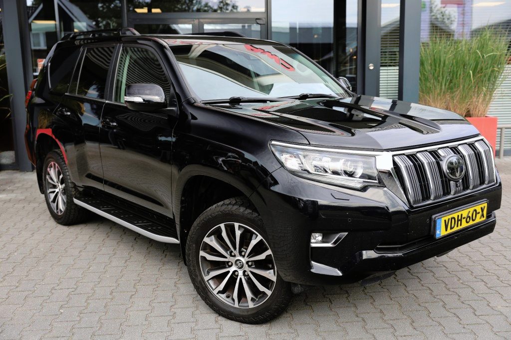 Toyota Land Cruiser 2.8 D-4D 5DRS  EXECUTIVE  A/T VAN