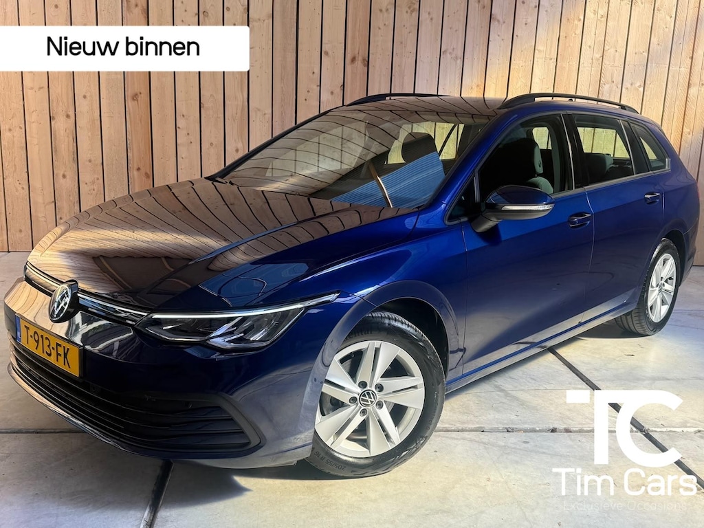 Volkswagen Golf Variant 1.0 TSI Life Achteruitrijcamera | Apple CarPlay/Android Auto | Adaptieve cruise control | Climate control | LED verlichting | Navigatiesysteem | Parkeersensoren voor en achter
