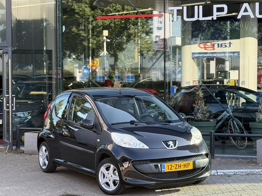 Peugeot 107 1.0-12V XSz 3drs bj 2008 Airco Lmv