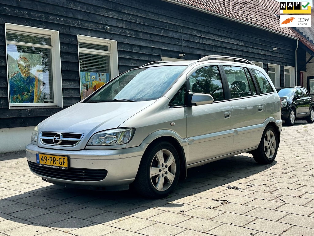 Opel Zafira 2.2-16V Maxx Automaat*7 persoons*Airco*Trekhaak*