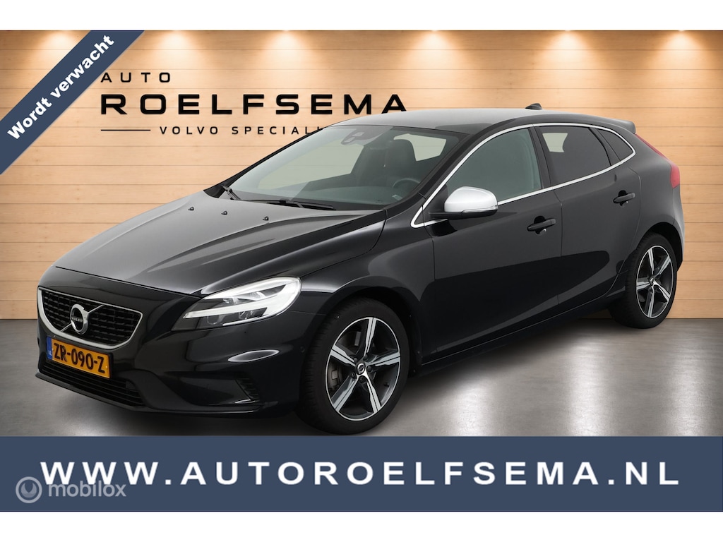 Volvo V40 1.5 T3 Polar+ Sport | 32.624KM | Panoramadak | Keyless | DAB | Verwarmbare Voorstoelen | Privacy Glass