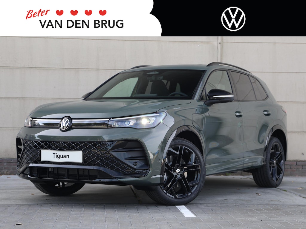 Volkswagen Tiguan R-Line Edition 1.5 eHybrid 204 PK | Trekhaak | 20" inch velgen | Panoramadak | Massagestoelen | Headup display |