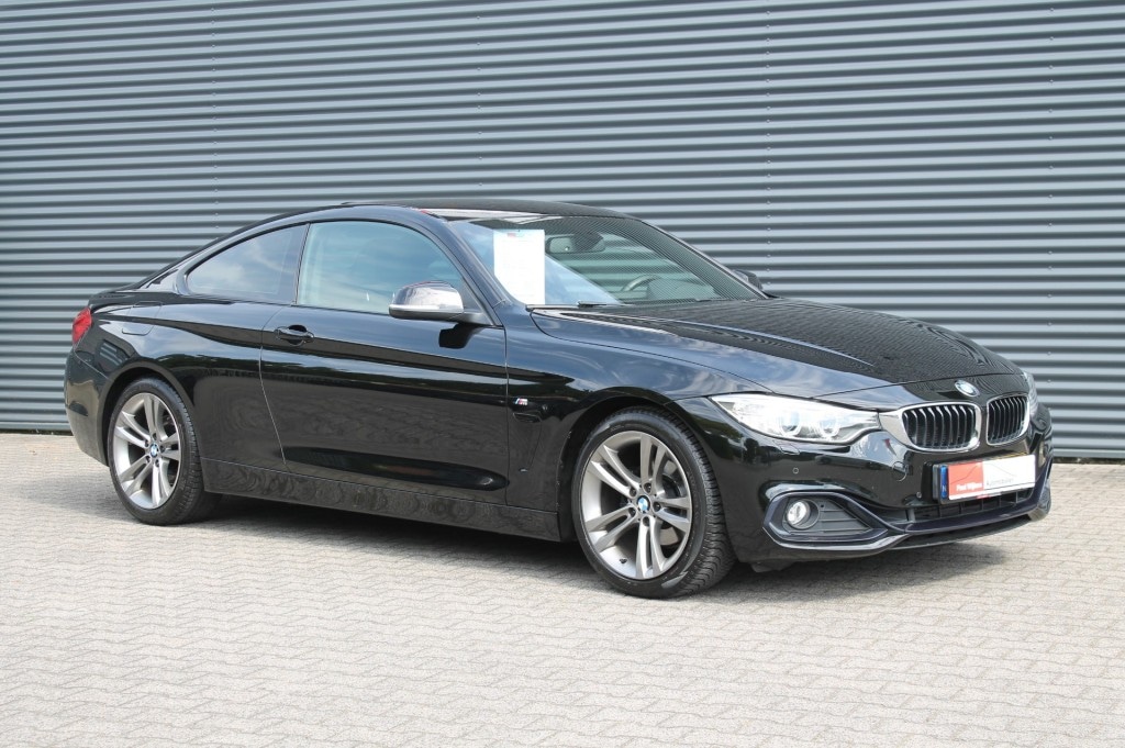BMW 4-Serie BMW 420i Coupe Executive Uitv. NAVIGATIE