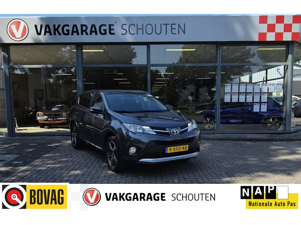 Toyota RAV4 2.0 Executive Business 4WD |19 inch LM|Navi|Leer.