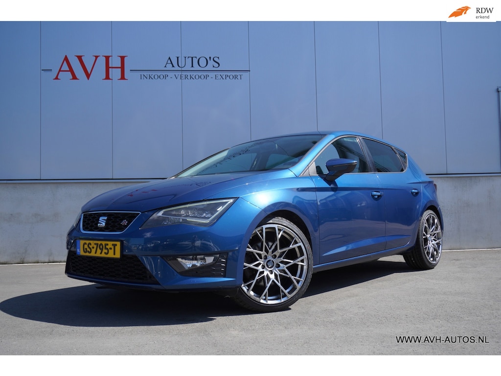 SEAT Leon 2.0 TDI FR Connect DSG Automaat