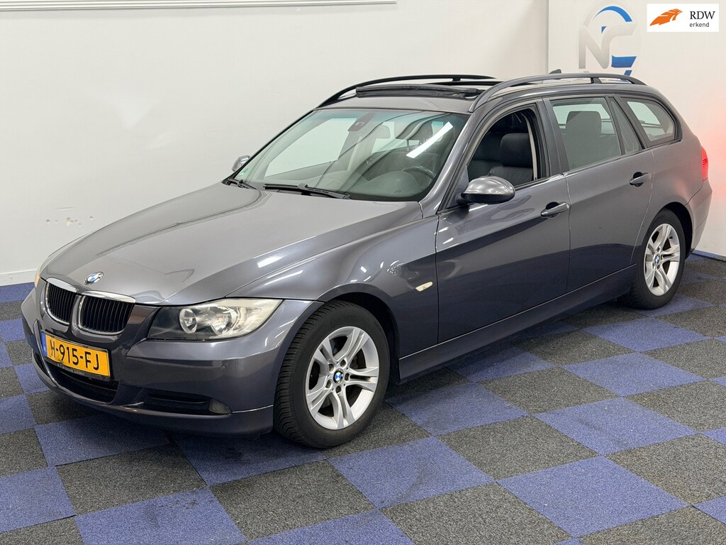BMW 3-Serie Touring 318i / PANORAMADAK / AUTOMAAT / NETTE AUTO