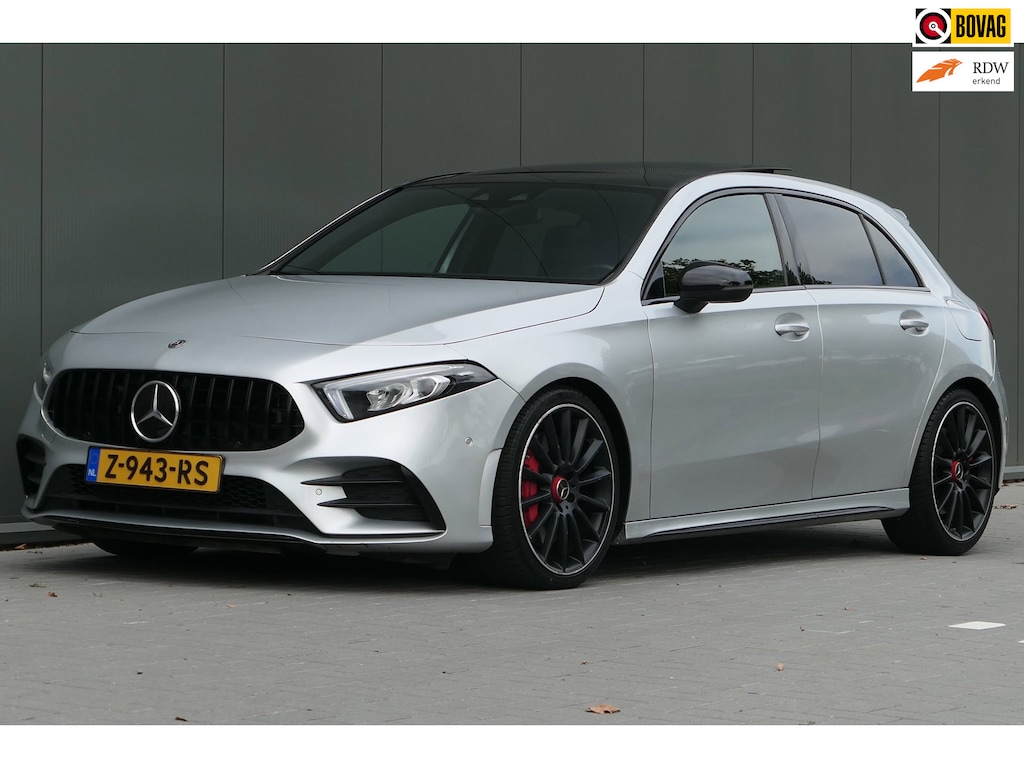 Mercedes-Benz A-klasse AMG 35 4MATIC Premium Panorama Alcantara