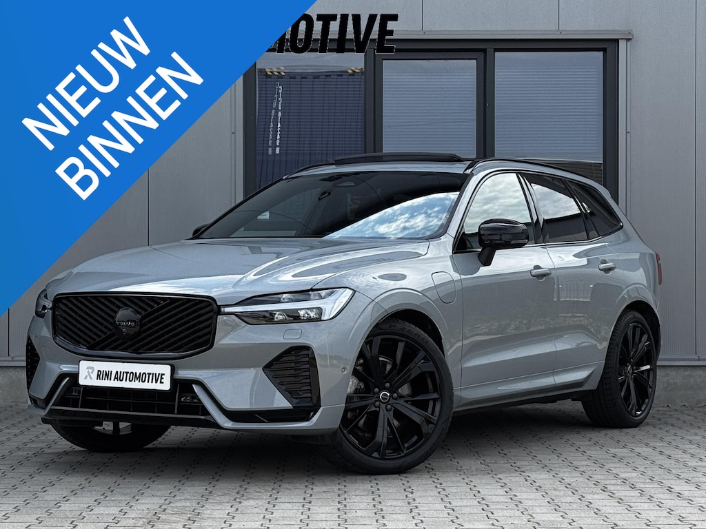 Volvo XC60 2.0 T8 Plug-in hybrid AWD Ultra Black Edition 455 PK | Pano | Luchtvering | 360 Camera