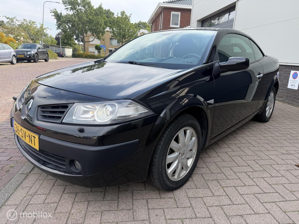Renault Megane Coupé-Cabriolet 1.6-16V Authentique