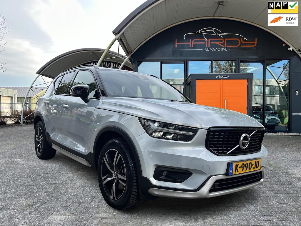Volvo XC40 2.0 B4 R-Design Panorama Harman NL-Auto Rijklaarprijs!