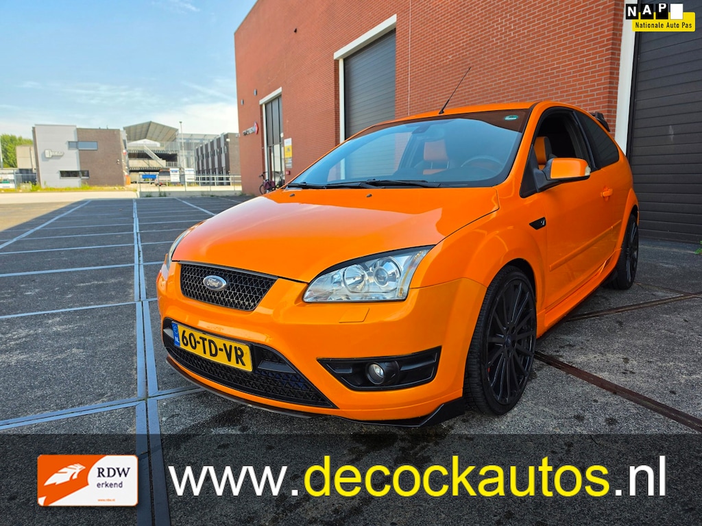 Ford Focus 2.5-20V ST