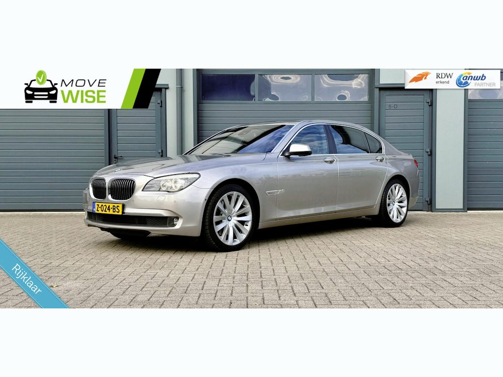 BMW 7-Serie 740Li 336pk 6 Cilinder | UNIEK | LAGE KM | NIEUWSTAAT | Zeer Compleet | Trekhaak Afnb. | Technisch Top Staat | Youngtimer & BTW Auto ! |