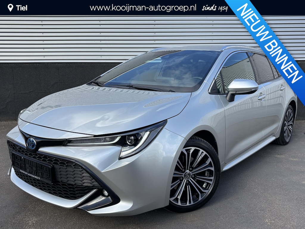 Toyota Corolla Touring Sports 2.0 Hybrid Style edition Stoelverwarming, extra getint glas, draadloze telefoonlader, elektr. achterklep, Apple CarPlay/Android Auto