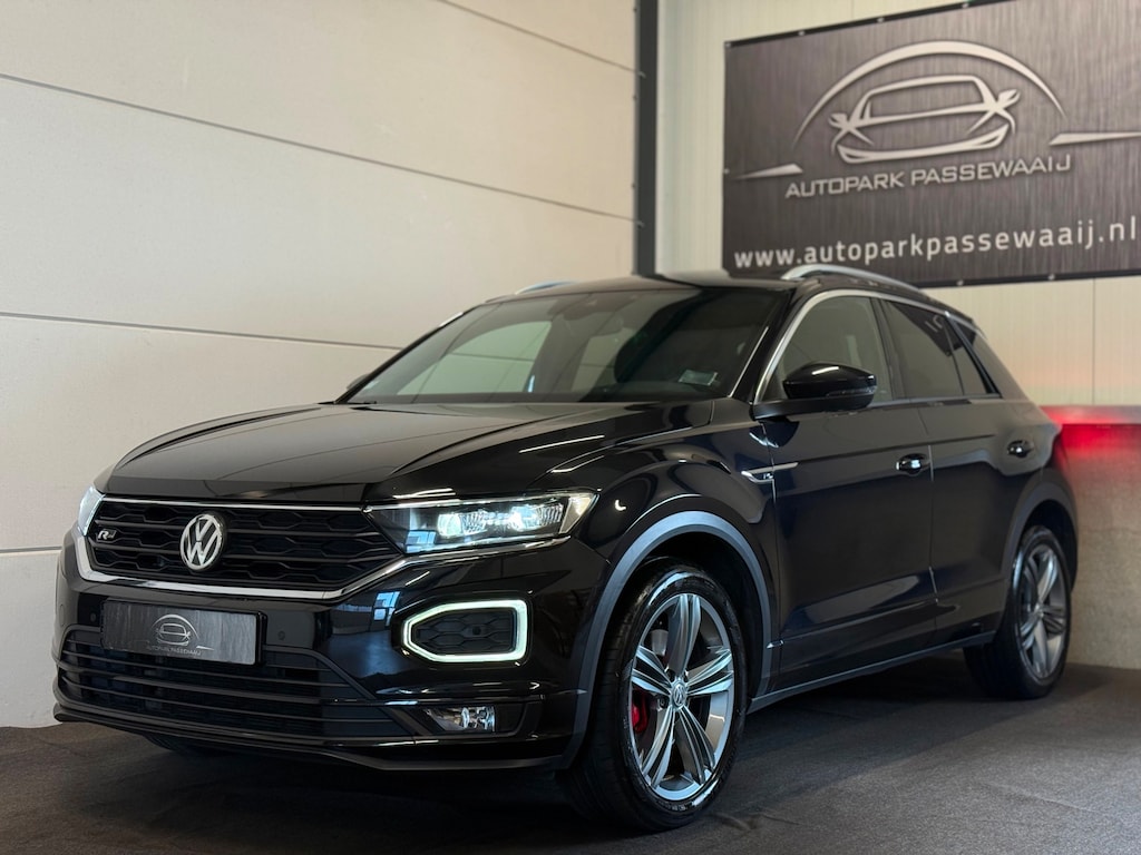 Volkswagen T-Roc 1.5 TSI Sport R-Line Pano, ACC, Apple Carplay, LED, Virtual Cockpit, Stoelverwarming, Lane-Assist, Parkeersensor
