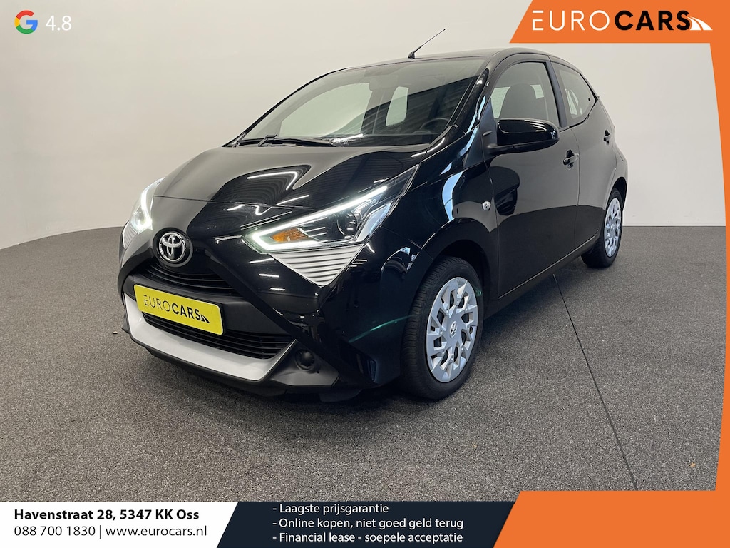 Toyota Aygo 1.0 VVT-i x-play Airco Navigatie Apple Carplay/Android Auto Camera Achter