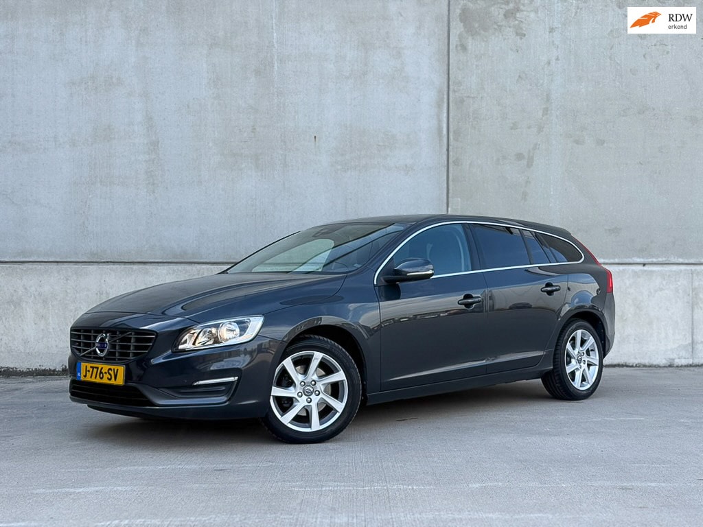 Volvo V60 1.6 T3 Kinetic Trekhaak Leder 17inch NAP