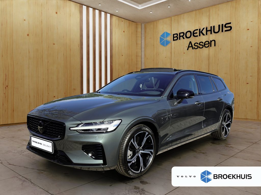 Volvo V60 2.0 T6 Plug-in hybrid AWD Ultra Dark | Bower & Wilkins | Massage stoelen voor | 360 Camera | Schuifkanteldak | 19inch velgen |