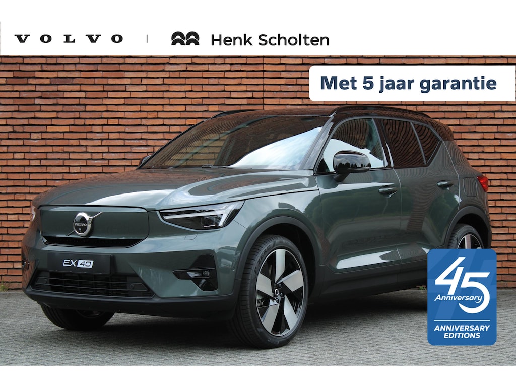 Volvo EX40 Single Motor Extended Range Ultra Europa 82 kWh | 45th Anniversary Edition | Panoramisch schuif-/ kanteldak | Elektrische voorstoelen met geheugenfunctie | Harman Kardon | +2 jaar extra verlengde garantie | Extra getint glas | Stoel-/ stuurwielverwarming | Driver assist | 20 inch. lichtmetalen velgen | verwarmde achterbank