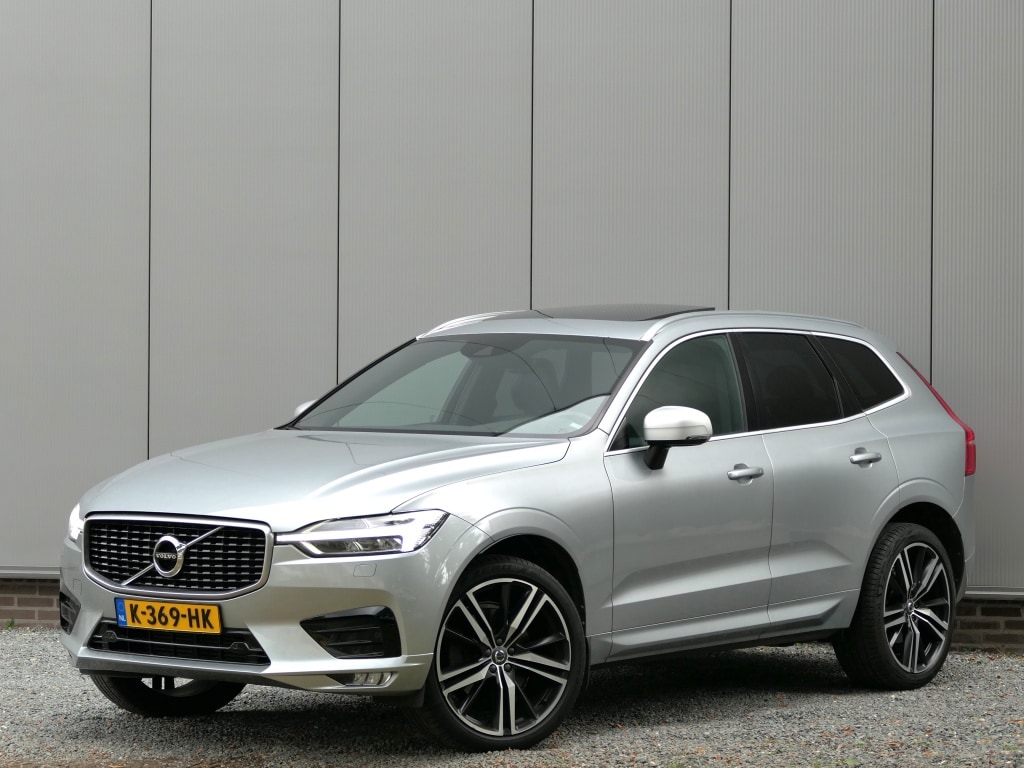 Volvo XC60 T5 AWD R-Design Panoramadak / Trekhaak / 21° Velgen