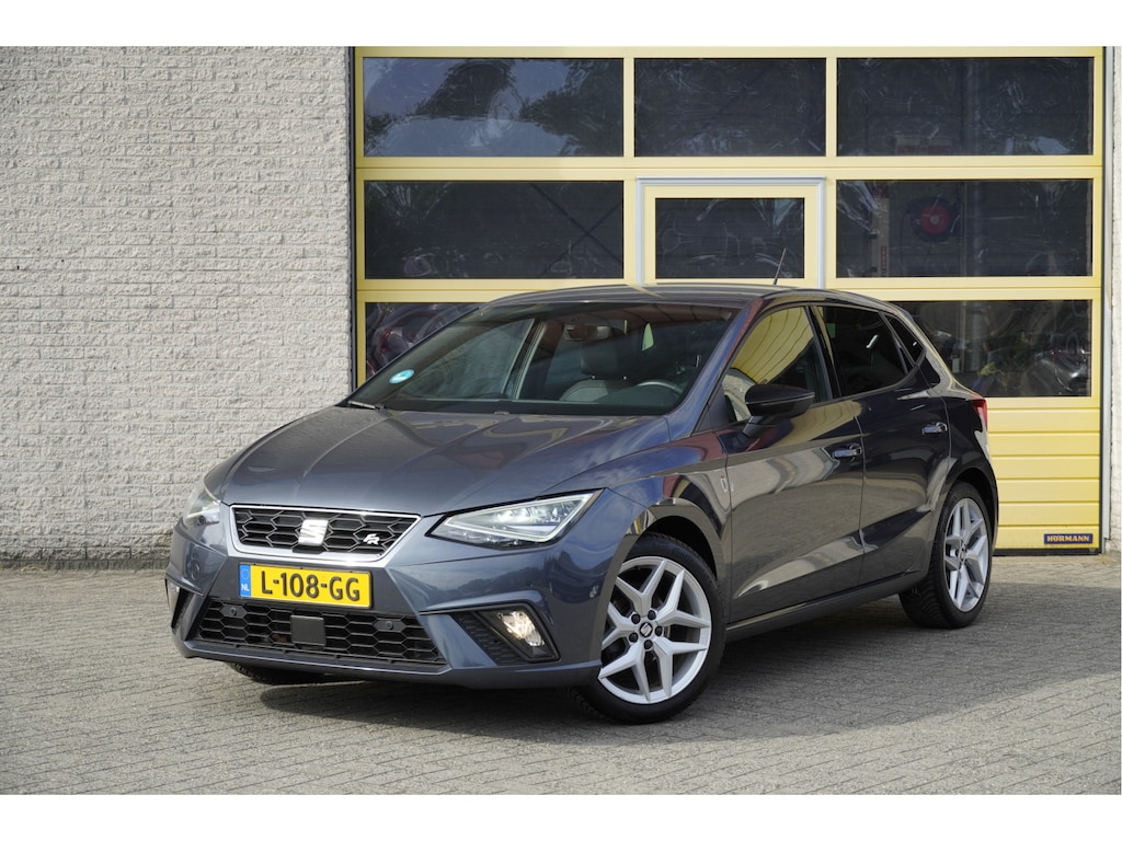 SEAT Ibiza 1.0 TSI 5drs FR Business Intense Plus BJ2021 Lmv 17" | Led V+A | Pdc | Achteruitrijcamera | App-Connect | Navi | Virtual cockpit | Climate control | Cruise control | Sportstoelen | Verwarmde voorstoelen | Zwarte hemel | Extra getint glas