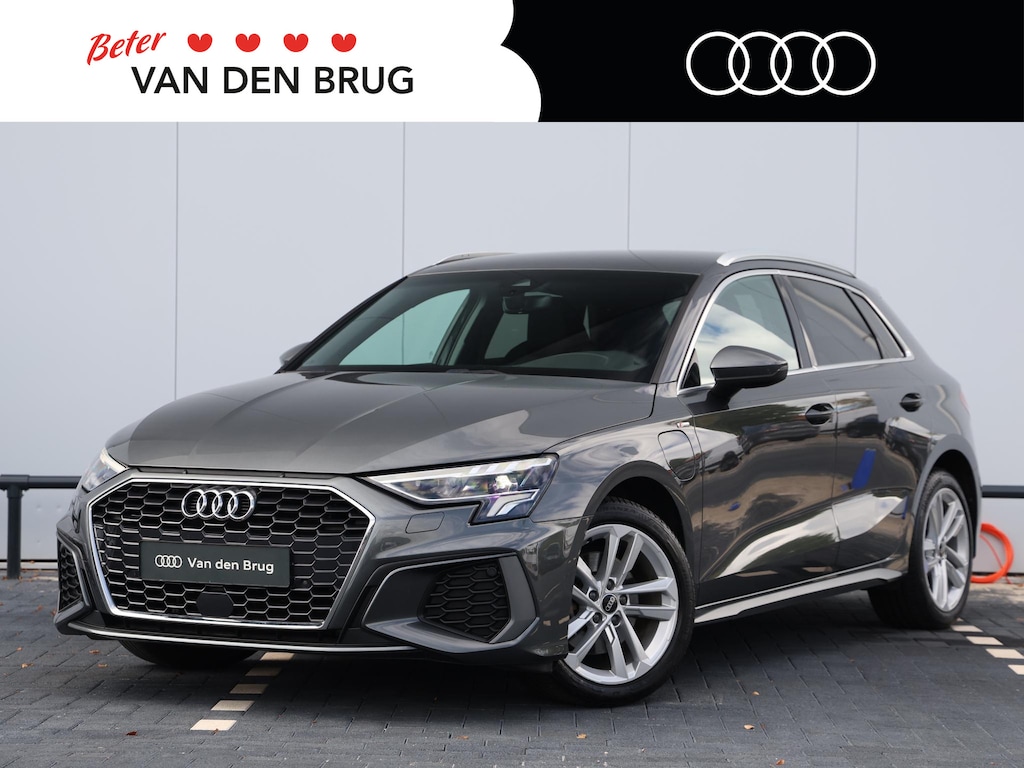Audi A3 Sportback 40 TFSI e Advanced edition 204pk | Camera | Trekhaak | Stoelverwarming | Apple Carplay | Navi